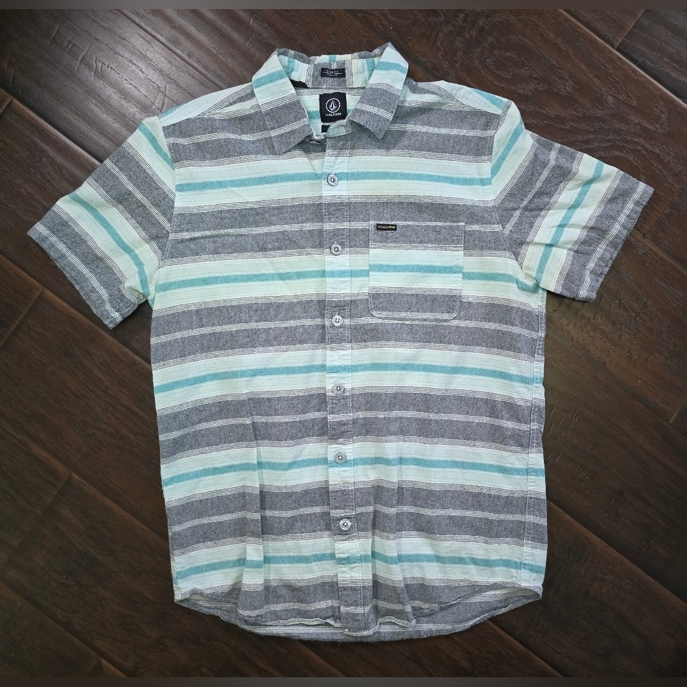 Volcom Slim Fit Mens Collared Button Up Striped Top Medium